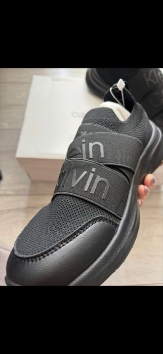 Нови Calvin Klein черни 37 номер23.5 см  100 лв