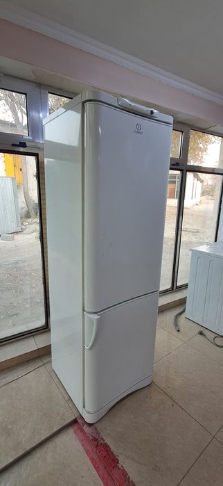Холодильник Indesit 1 м 85 см