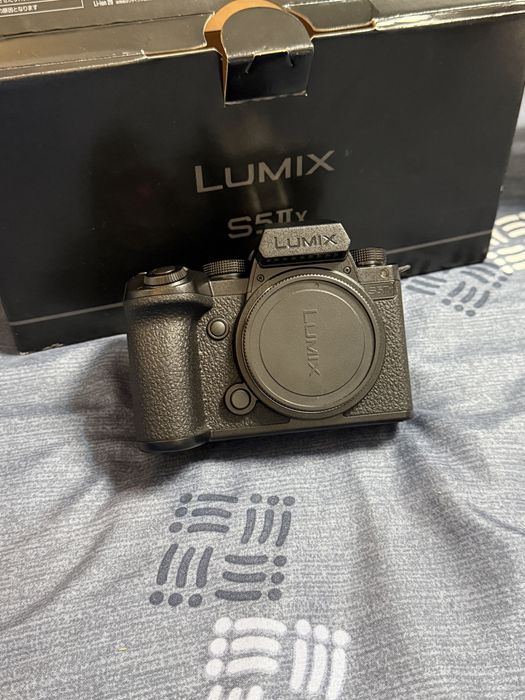 Camera Lumix S5IIx