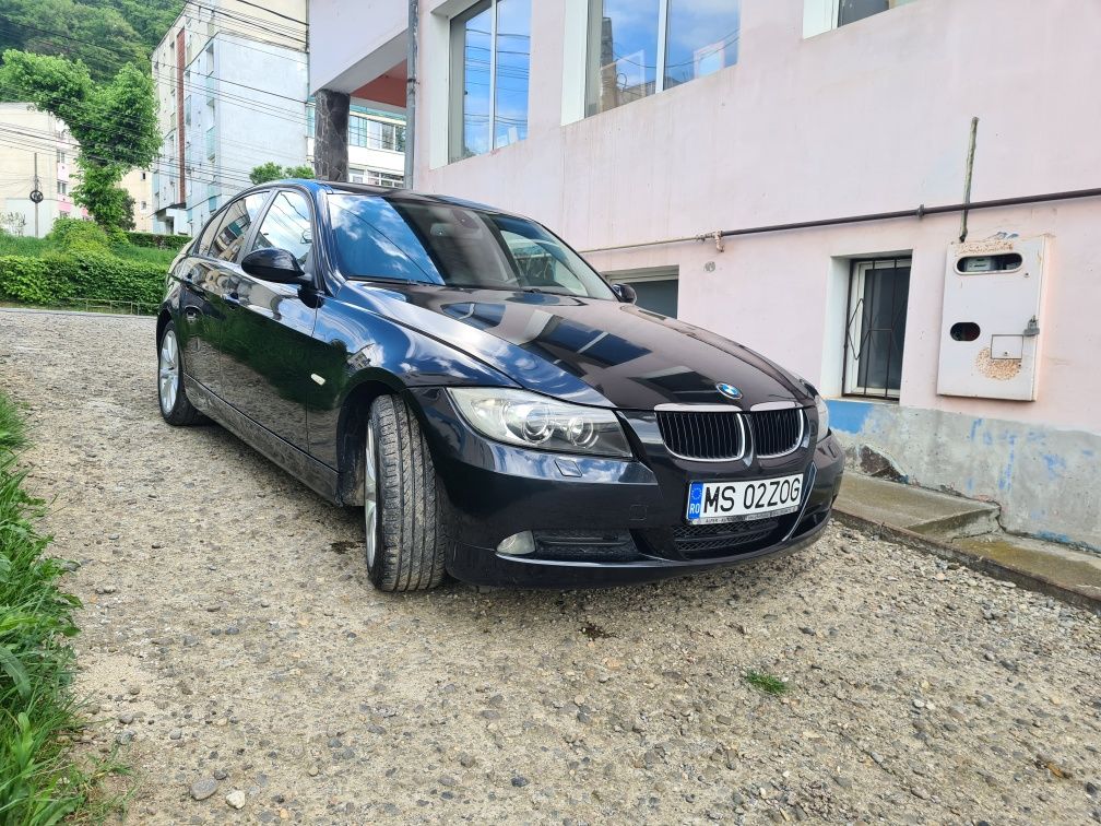 BMW 318 E90 318i