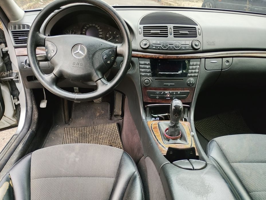 Mercedes E class 220CDI w211 на части