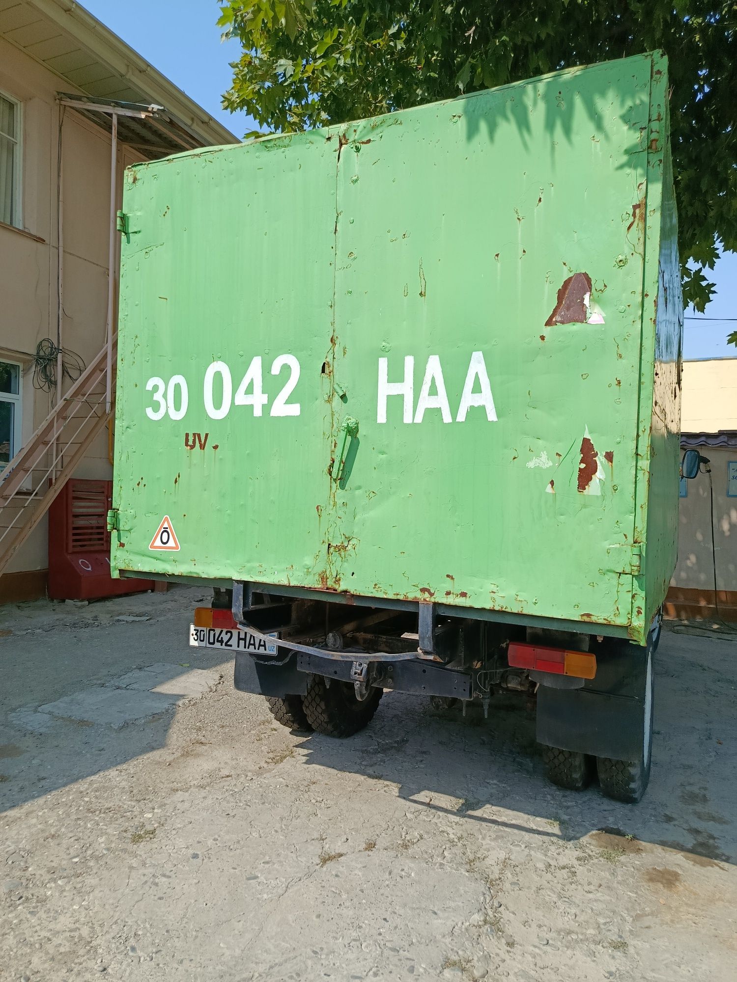 52 sotiladi hamma joyi yaxshi kelishiladi 30mln balonlari yangi