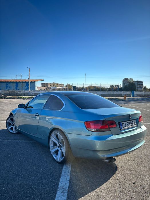 BMW 325i e92 2008 218cp