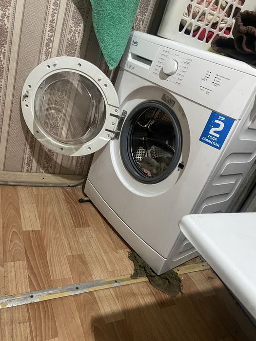 Машинка автомат небольшая удобная