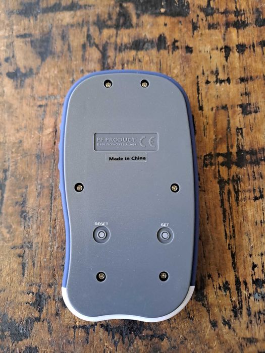 калкулатор Марксман Marksman, работи със солар и батерия, червен/розов