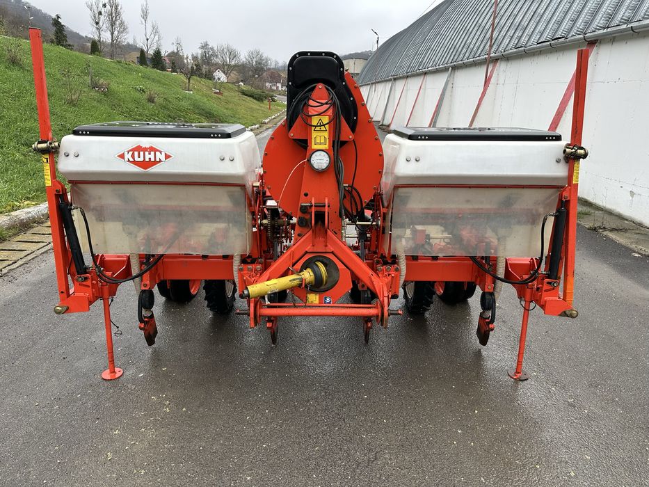 Semanatoare Kuhn Maxima 4 randuri