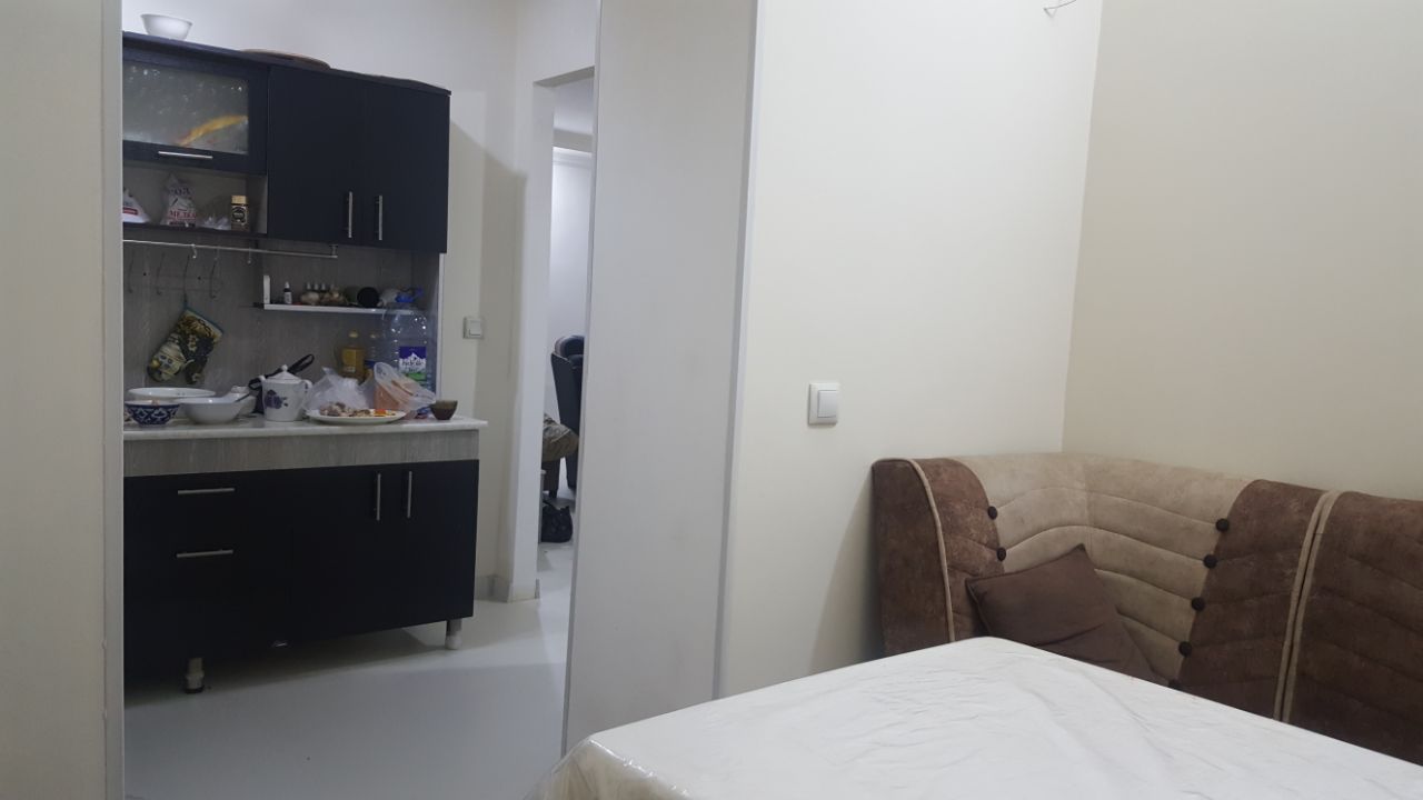 Продам 1 ком. Яшнабадский район. Кирпичный дом