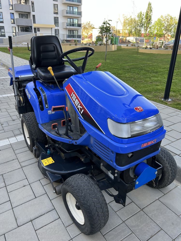 Tractoras de tuns iarba Iseki Diesel actionare cardan Profesional