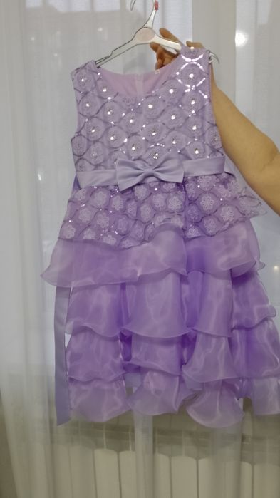 Платье нарядное для девочки