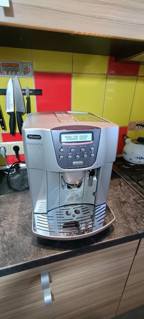 Expresor, espresor, aparat de cafea Delonghi pronto cappuccino