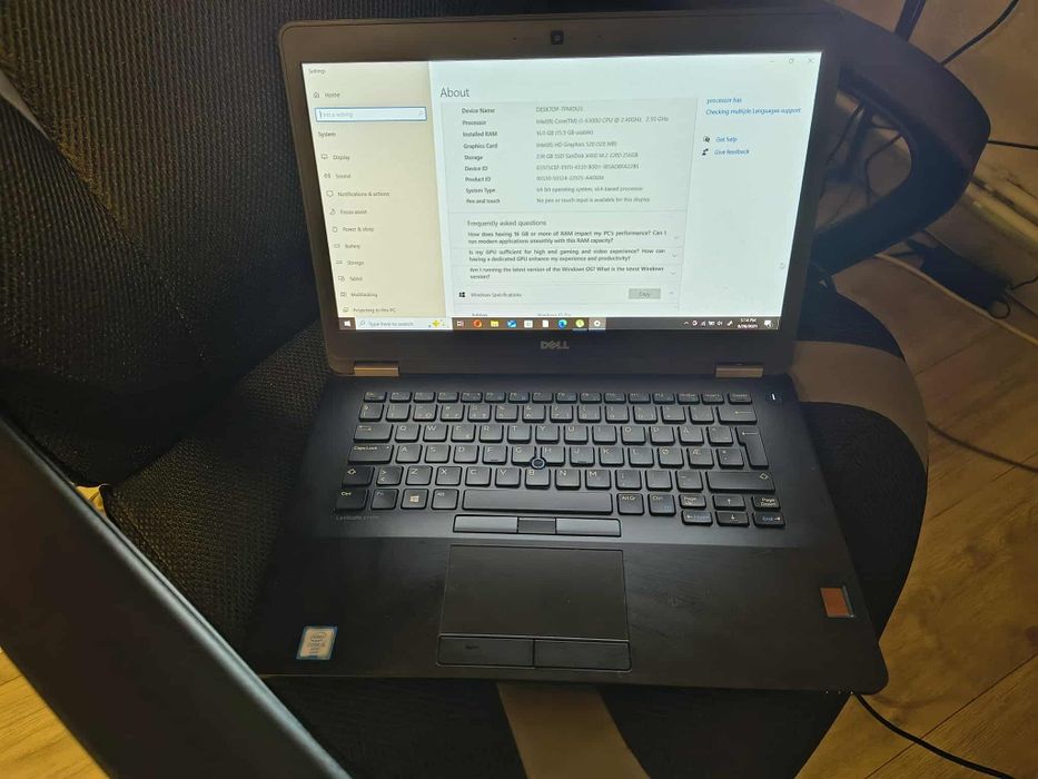 Vând laptop Dell !