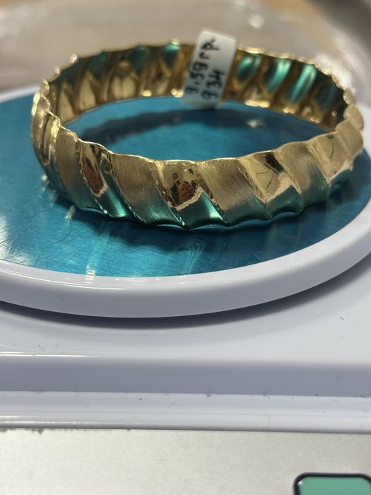 Златна гривна дамска