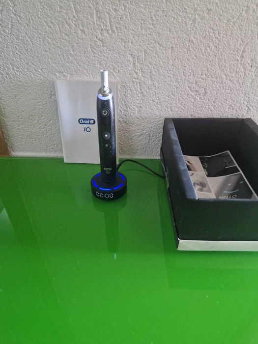 Periuta electrica Oral B iO 10
