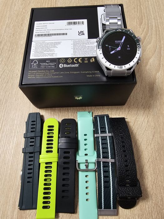 Smartwatch Huawei Watch Ultimate Titanium Green în garanție