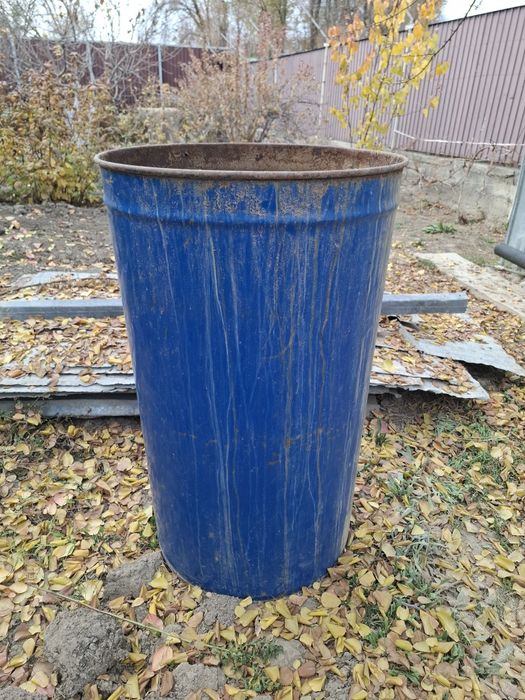 200 литровый бочки