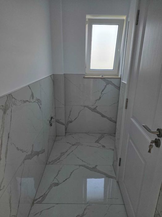 Apartament cu 2 camere spațiu pentru locuință sau activ. profesionala