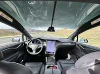 Tesla Model X Arata și funcționează impecabil
