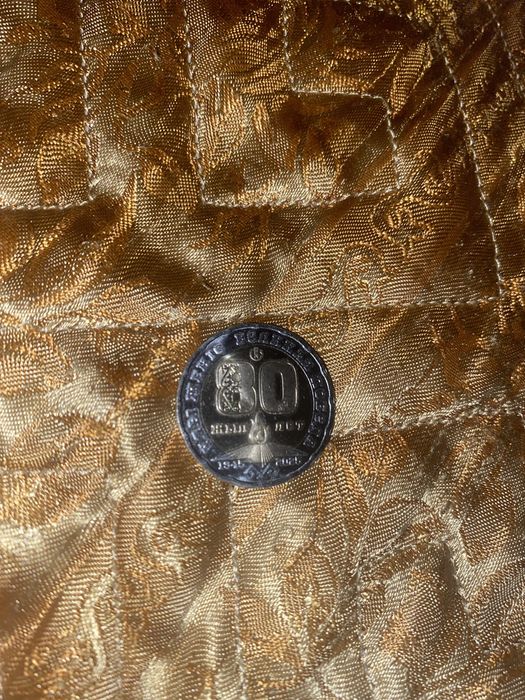 Продам за 10к , торг есть