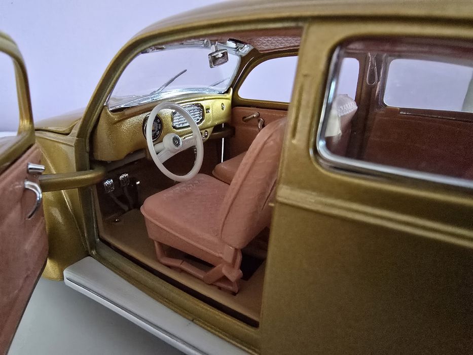Macheta Volkswagen Beetle Kafer 1/18