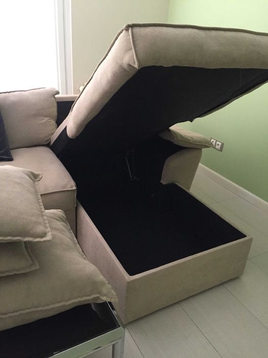 Триместен диван с лежанка