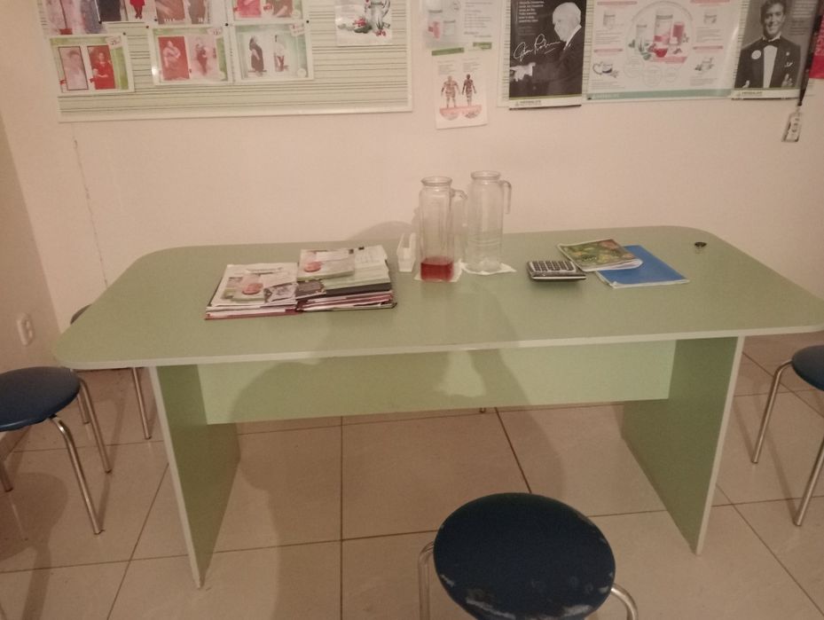 стол  барная стойка стенды доска