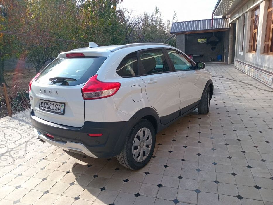 Lada Xray 2019 yil