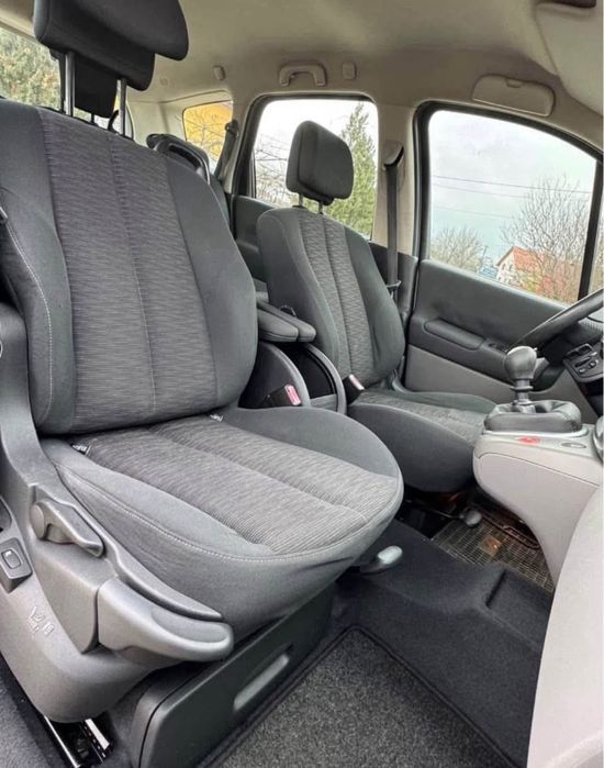 Vând Renault Grand Scenic 2.0 Diesel 150 CP Import Germania