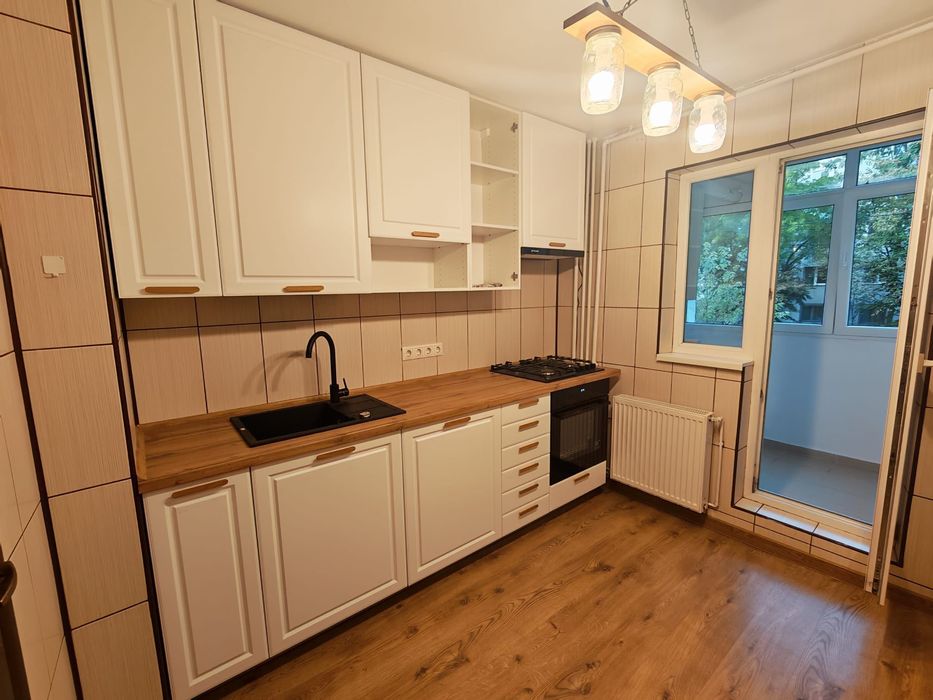 Închiriez apartament 3 camere - Crângași