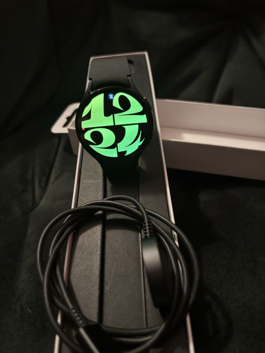 Смарт часовник Samsung Galaxy Watch 6, 44 mm, Graphite