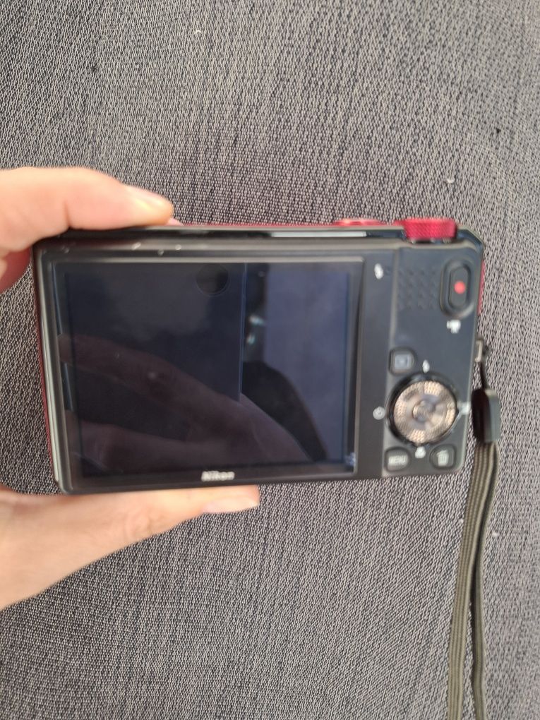 Компактен дигитален фотоапарат камера  NIKON COOLPIX S9100