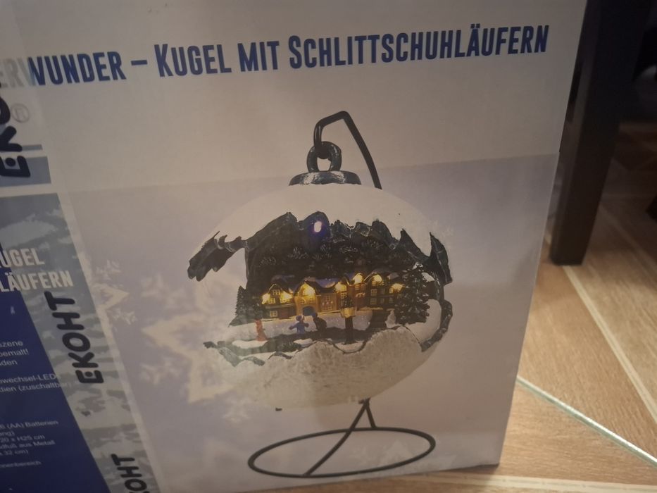 Снежна  музикална топка