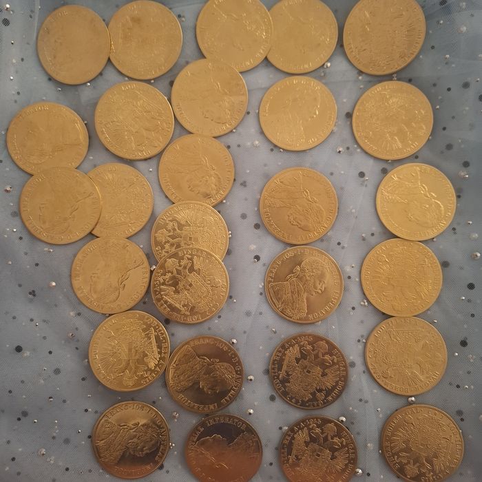 Vând monede fanz josef )galbeni placate cu aur de 14 carate dar am și