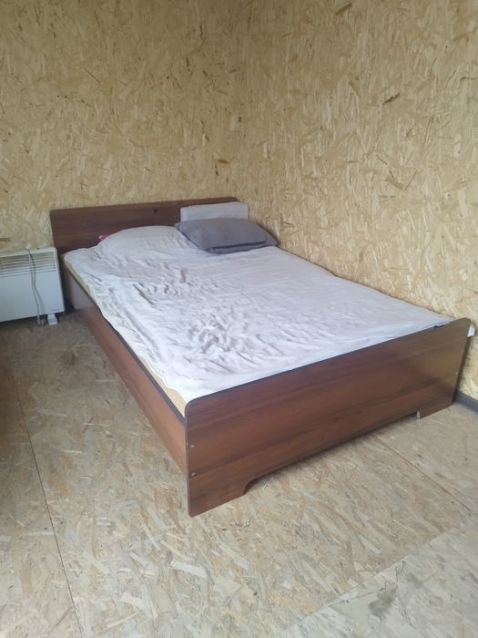 Кровать. 1.3 ширина 2м длина