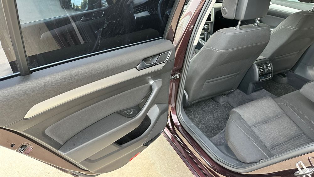 VW Passat B8 1.6 TDI 150CP - 2017 - Navigatie Waze/Google Maps -