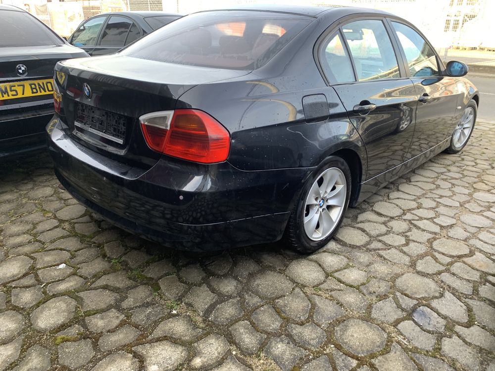 Bmw e90 320 163 cp pt dezmembrat