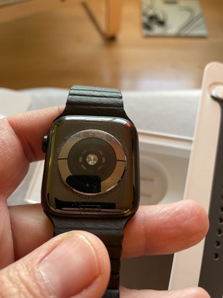 Apple Watch Series 5 GSM GPS titanium