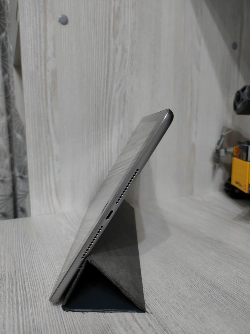 Продаю Ipad Air Smart Case