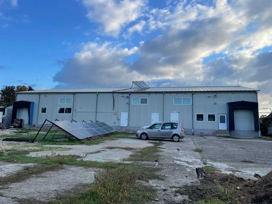 De vanzare hala procesare carne 757mp, teren 4300mp.