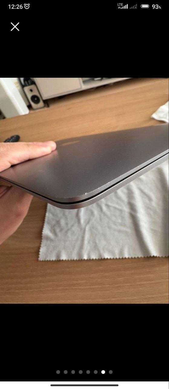 Apple Macbook Air