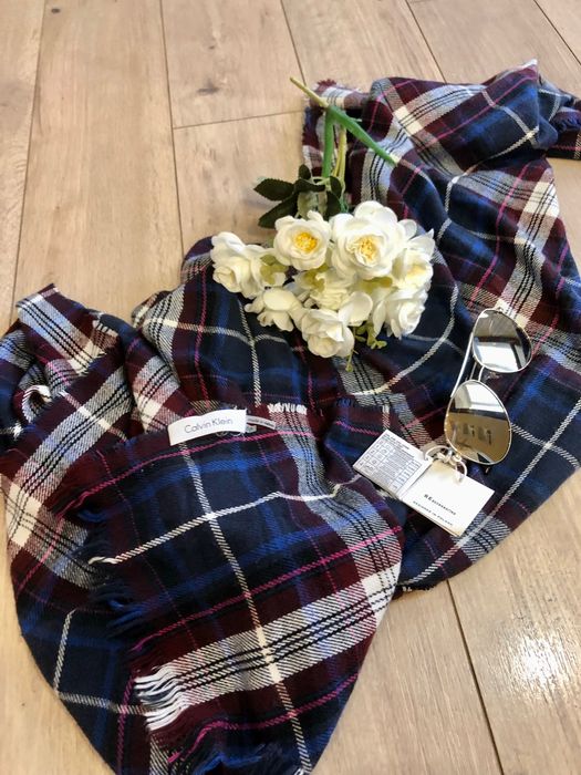 Desigual ,Calvin Klein-страхотен  шал Намален с подарък