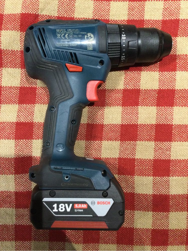 BOSCH GSB 18V-55/винтоверт безчетков,двускоростен с удар+батерия 5ah/