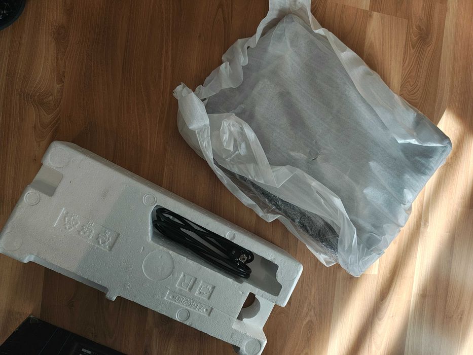 vând mixer Yamaha mg12 impecabil în cutie