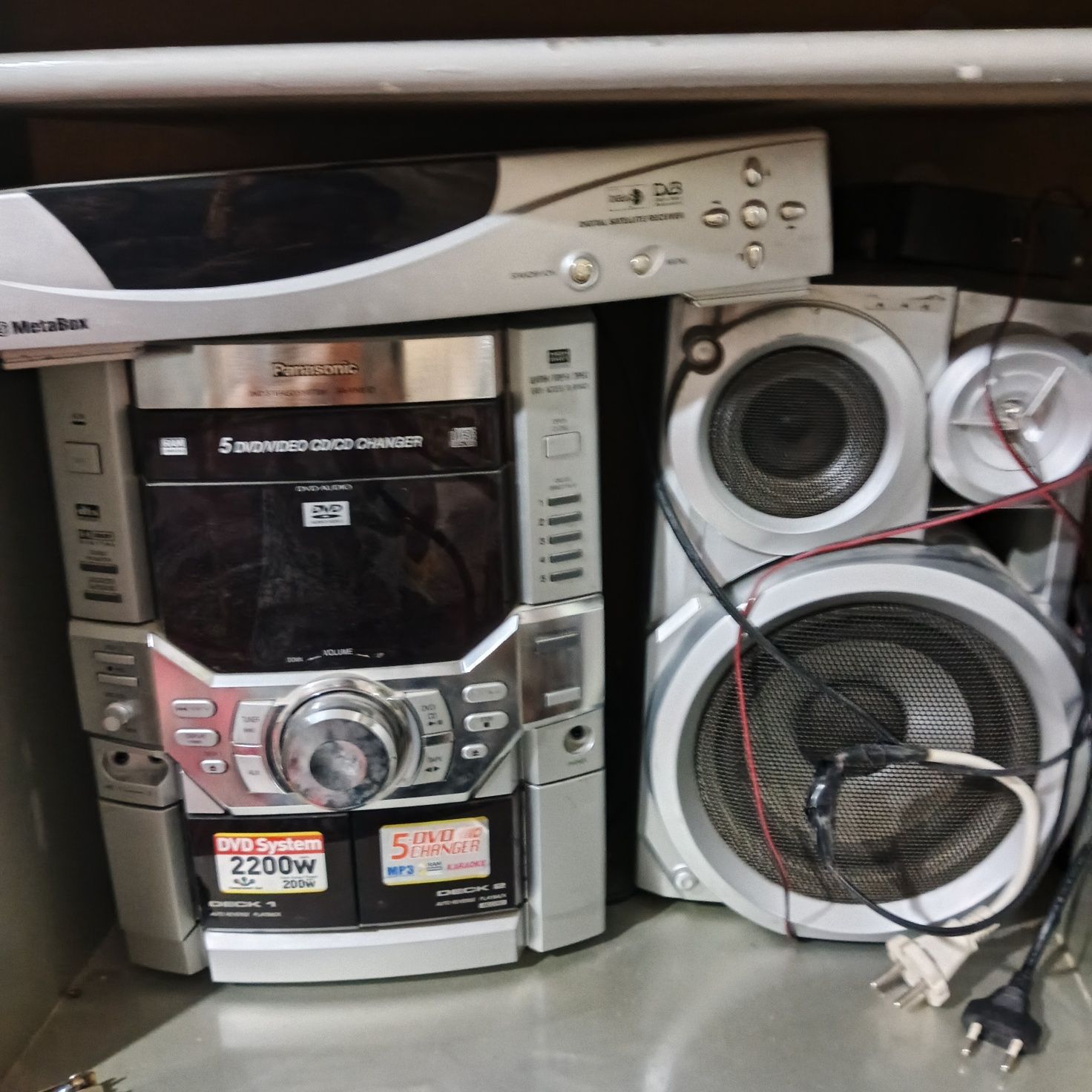 Televizor kamplekt,kalonkasi,dvd,mangtafoni,pastavkasi,televizori,