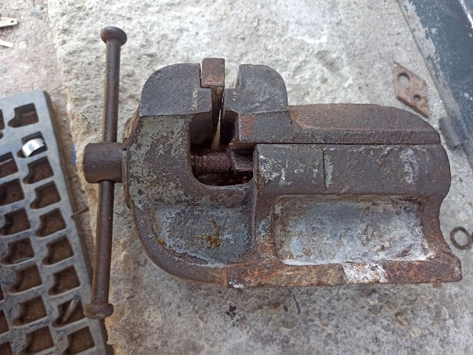 Menghina de banc românească