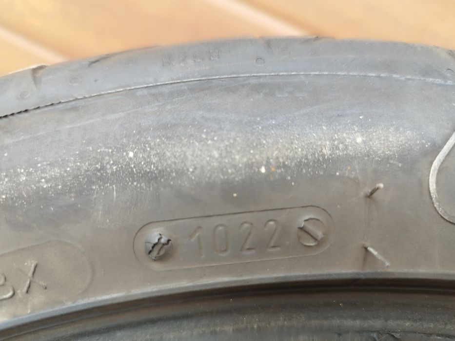 Anvelope vara 215 45 r17