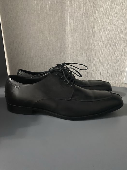 Продам Туфли Hugo BOSS.Состояние отлчное.Без коробки.
