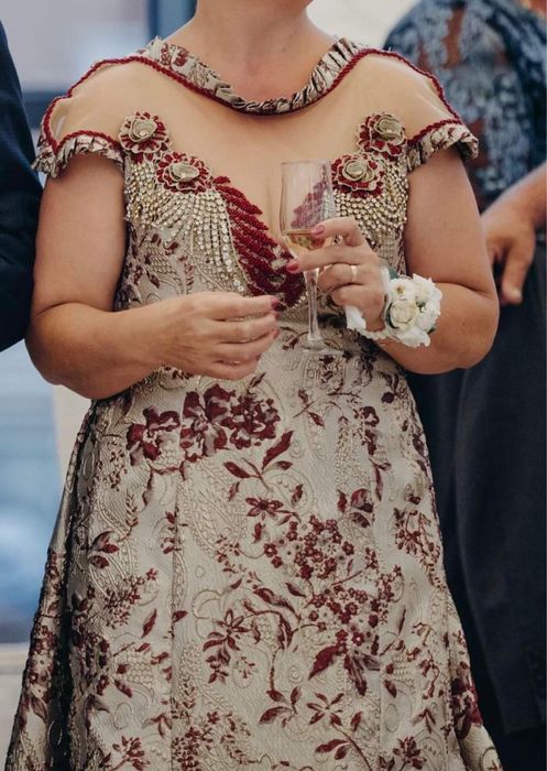 Vând rochie de gală