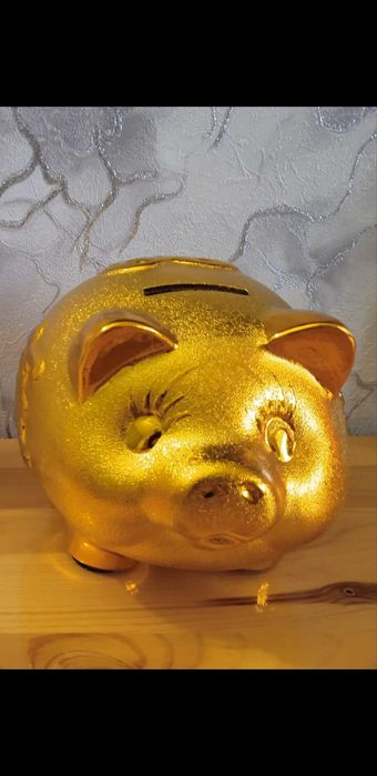 Продам копилку золотая свинка