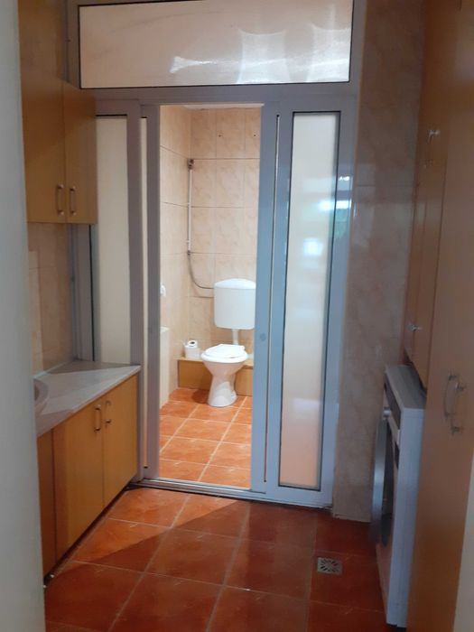 Proprietar închiriez apartament de 2 camere decomandate / Piața Hermes