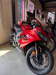 Triumph Daytona 955i Triumph Daytona 660